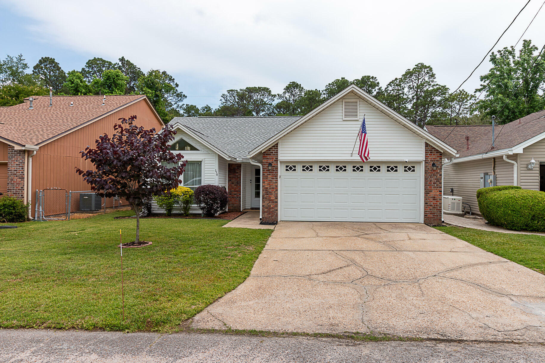 114 Crystal Lake Lane Lane  Valparaiso FL 32580 photo