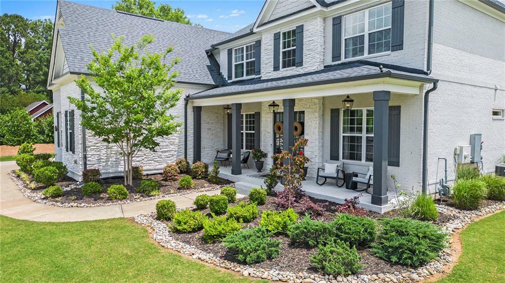 Property Photo: 1865 Henley Way GA 30009