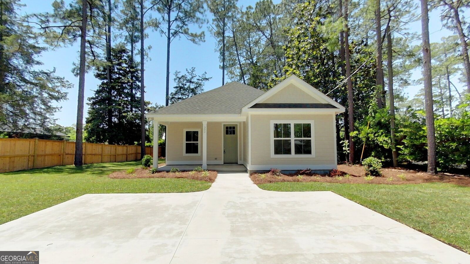 Property Photo:  302 Betty Street  GA 31792 