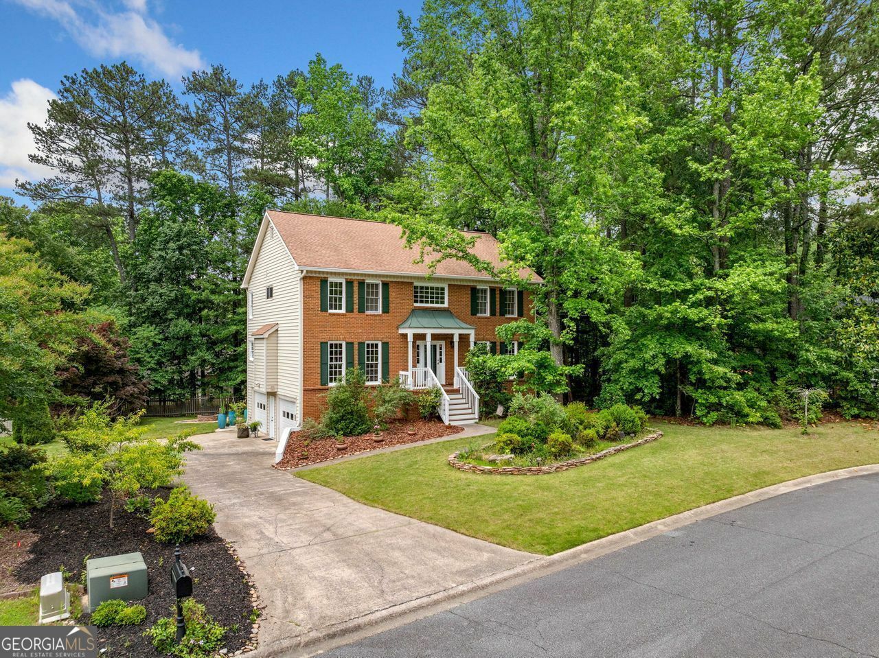 Property Photo:  1387 Wynford Gate SW  GA 30064 