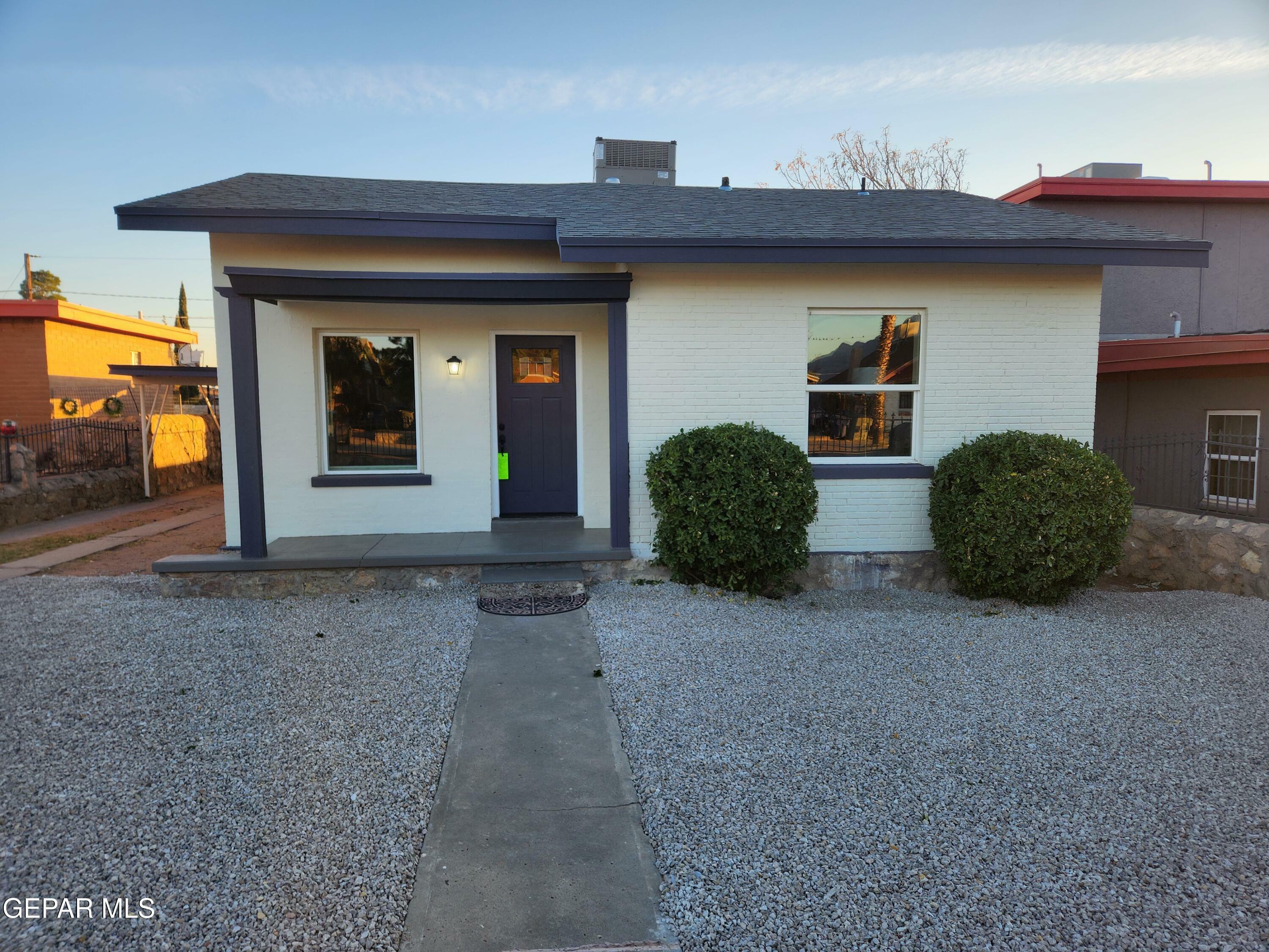 Property Photo: 4122 Cumberland Avenue TX 79903