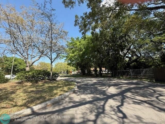 Property Photo: 3340 SW 15 FL 33315