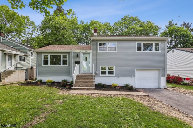 Property Photo:  158 Old Indian Rd  NJ 07052 