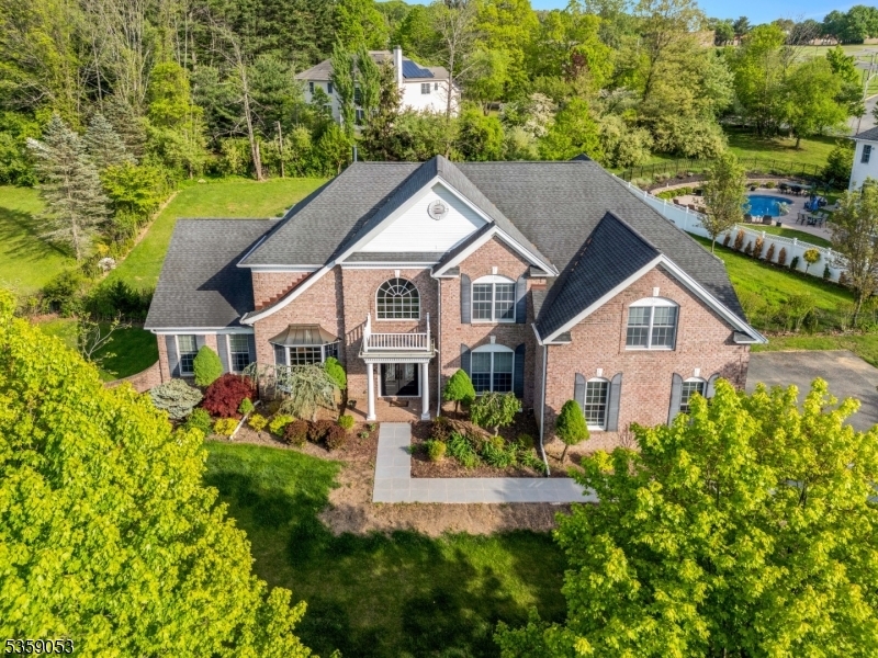 Property Photo: 4 Greenbriar Ct NJ 07836