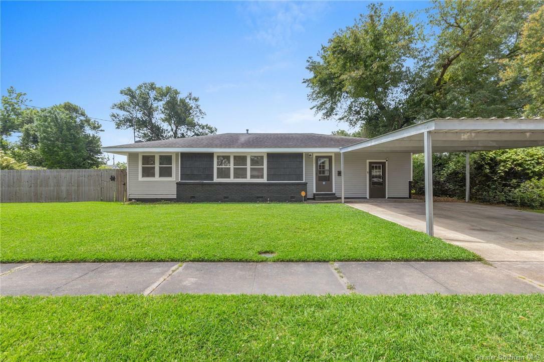 Property Photo: 1212 E School Street LA 70607