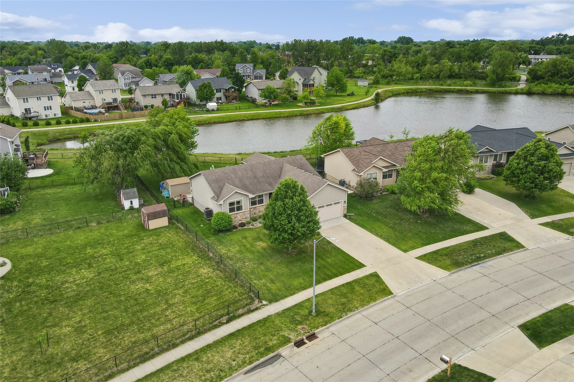Property Photo: 1907 NW Lakeside Drive IA 50023