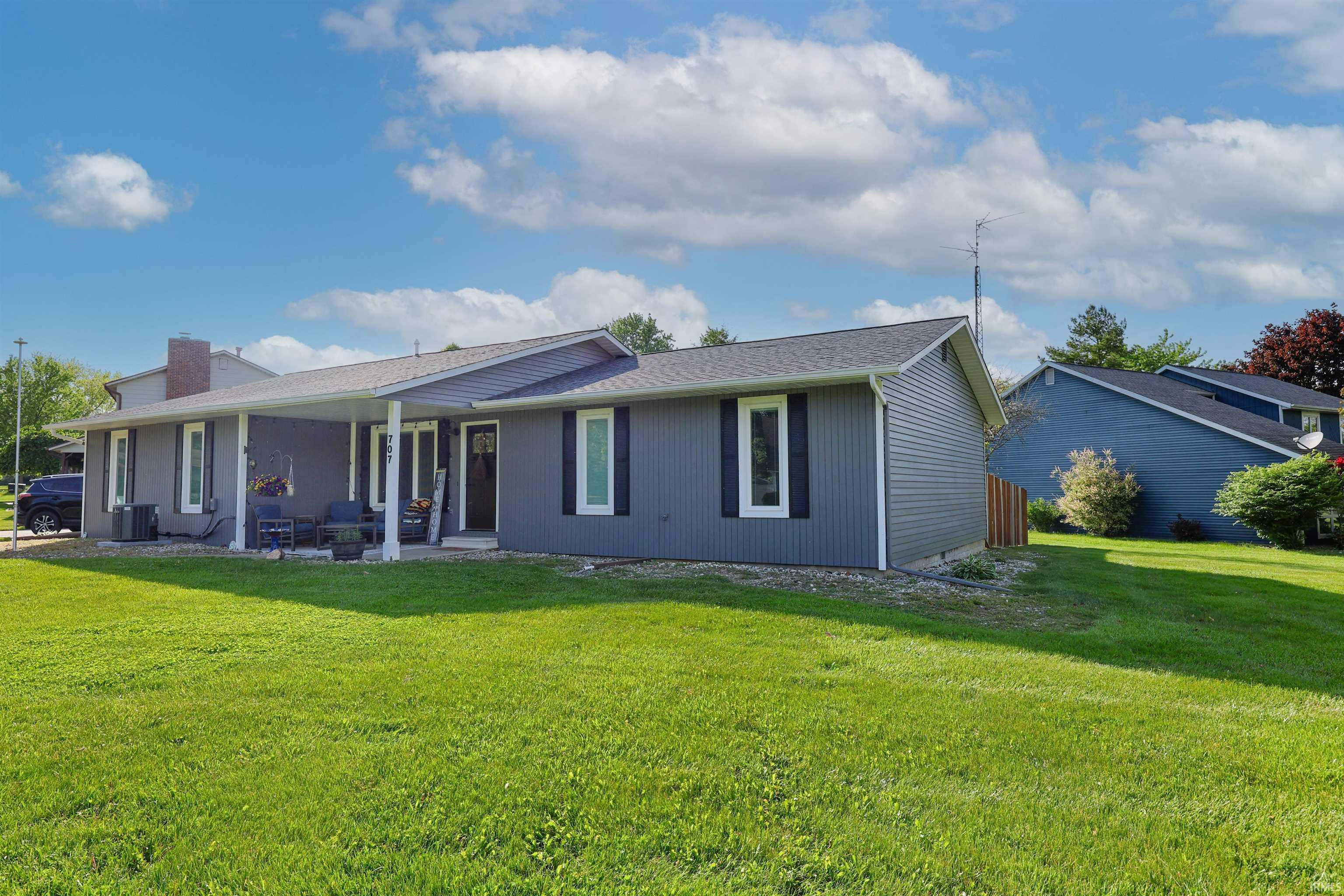 Property Photo: 707 Bluffview Drive IN 46703