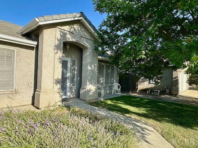 Property Photo: 662 Sunset Avenue CA 93245