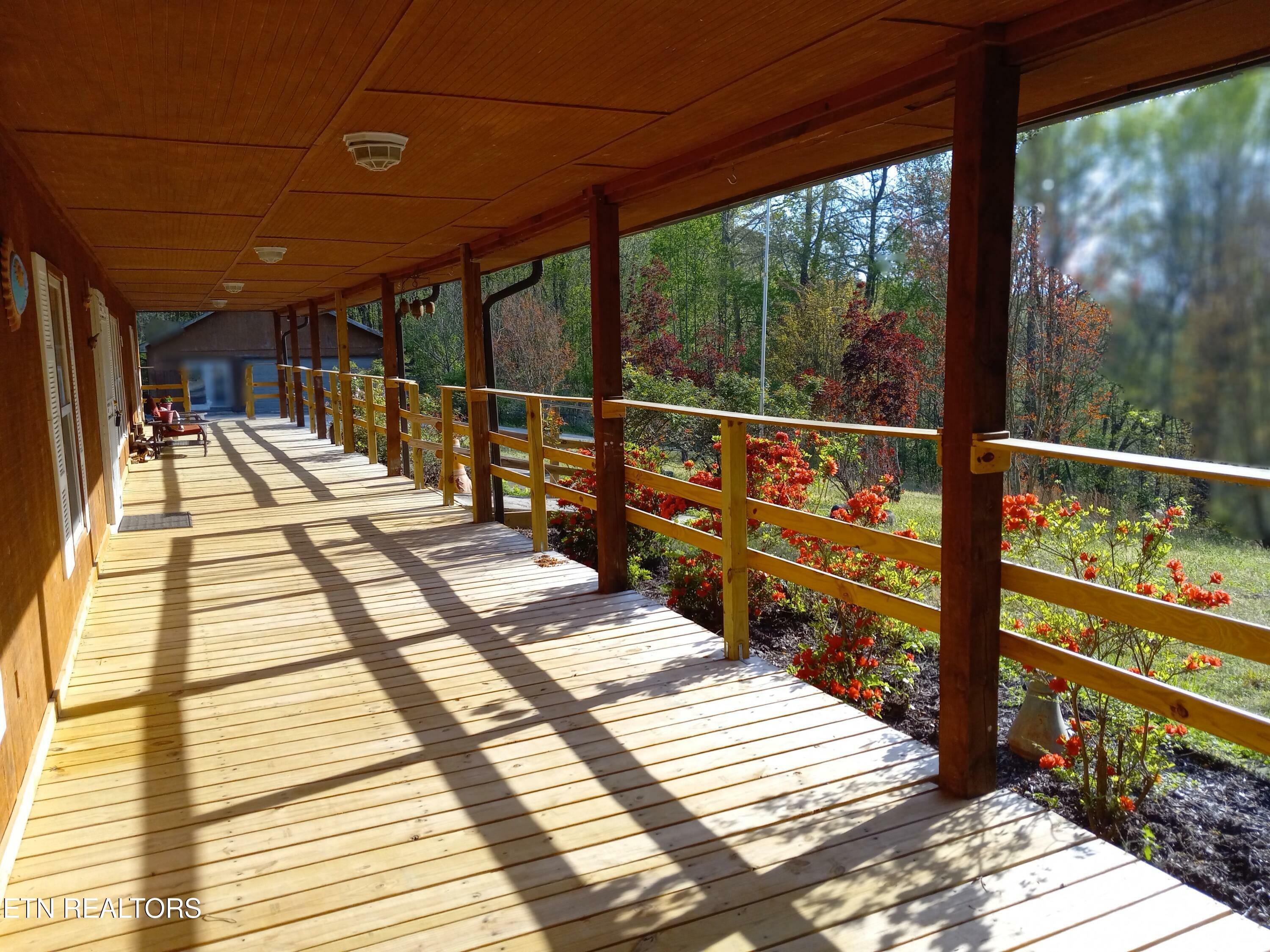 Property Photo: 125 Elliott St TN 37748