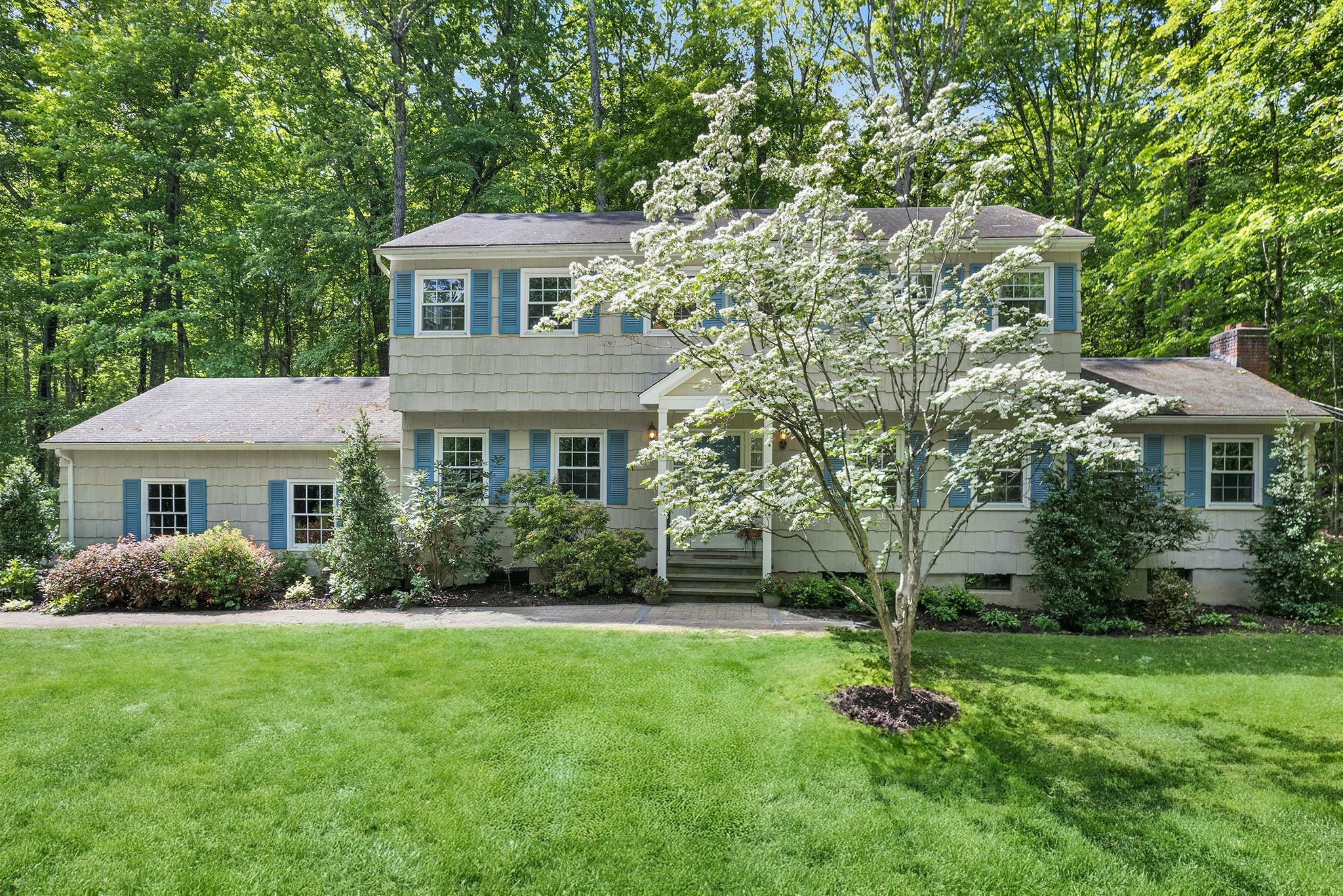 Property Photo: 10 Catherine Place NY 10536