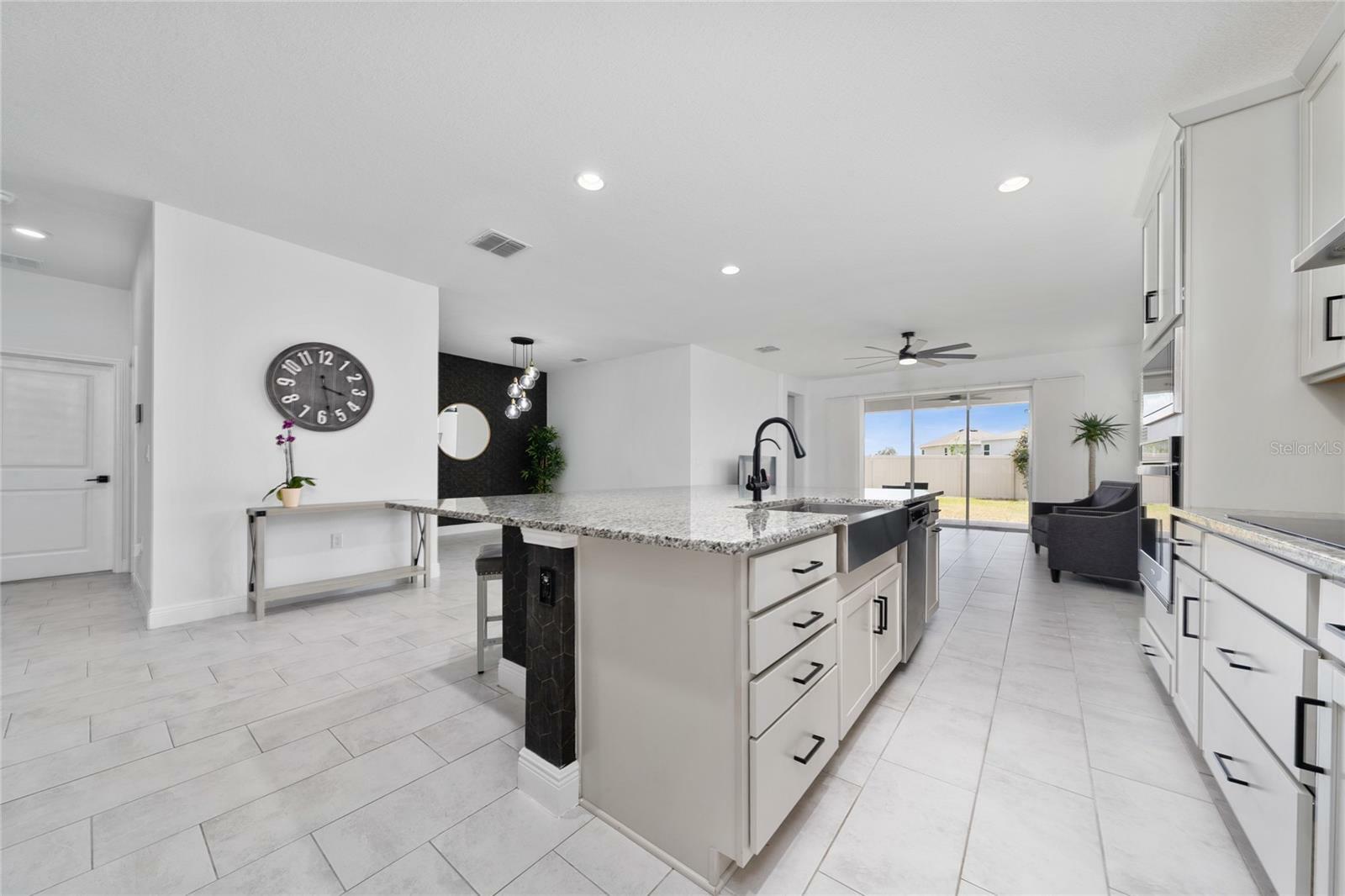 Property Photo: 2591 Seagirt Way FL 34711