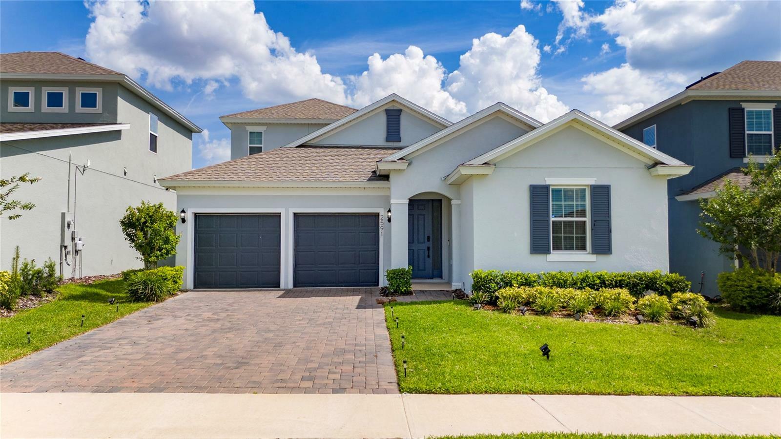 Property Photo: 2591 Seagirt Way FL 34711