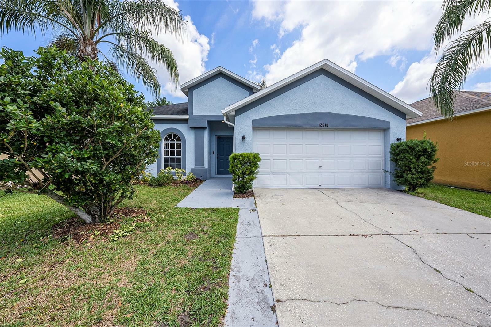 Property Photo:  12510 Sparkleberry Road  FL 33626 