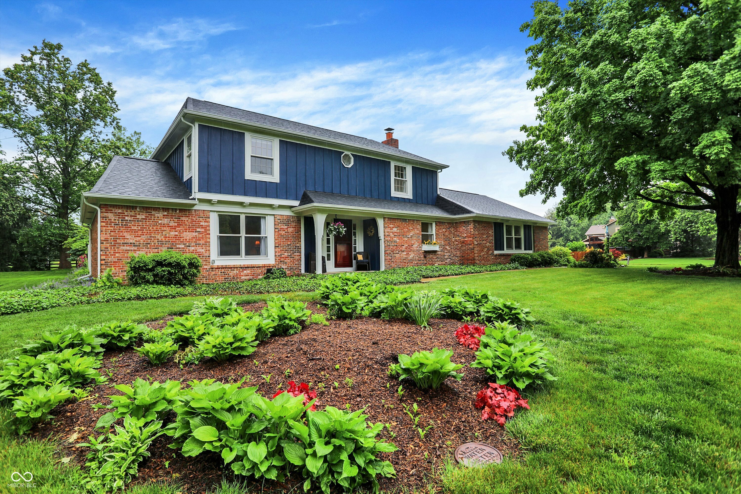 1095 Williamsburg Lane  Zionsville IN 46077 photo