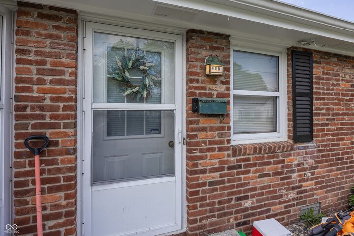 Property Photo: 400-416 S Pennsylvania Street IN 46140