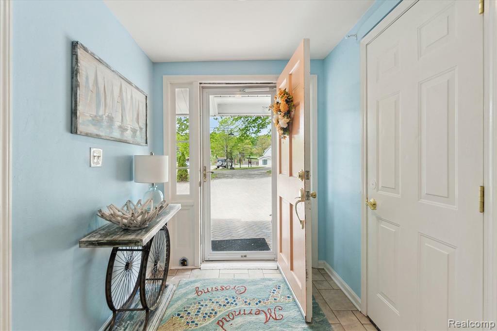 Property Photo:  3761 Hunt Road  MI 48446 2919 