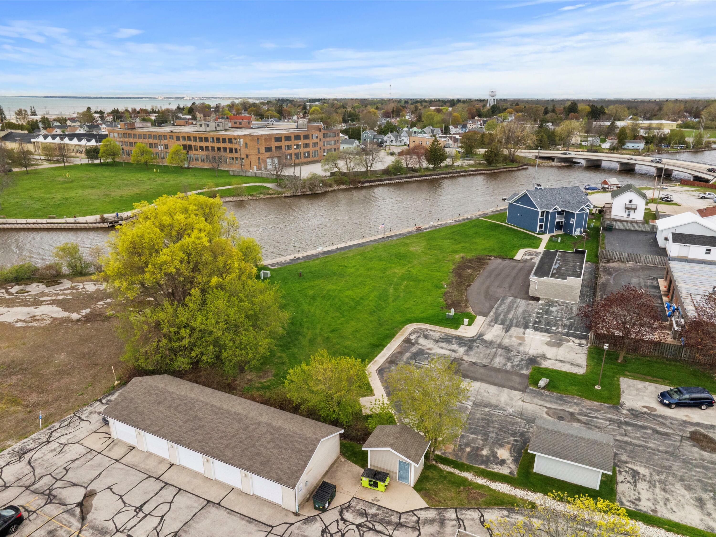Property Photo:  1609 16th St  WI 54241 