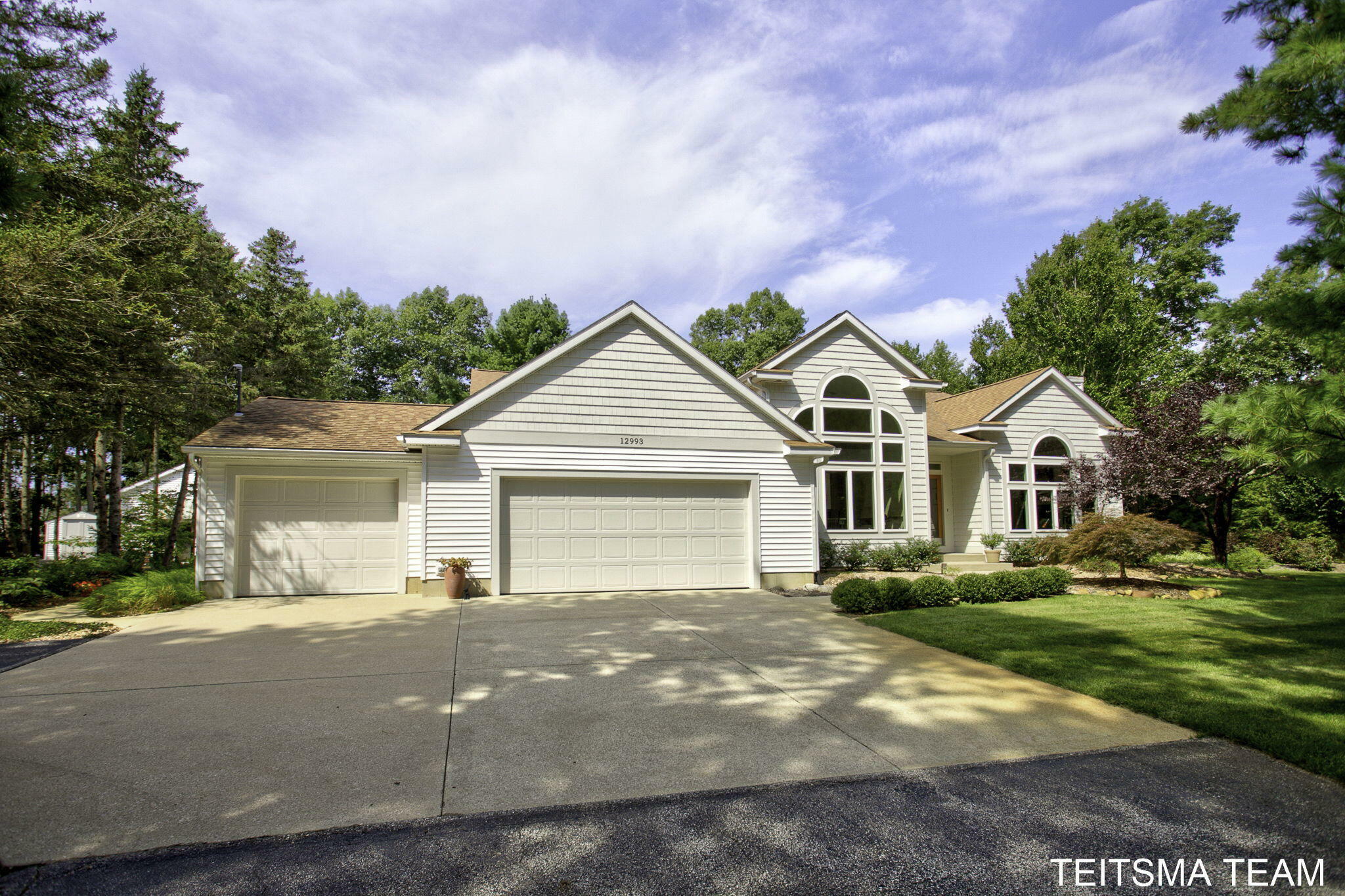 Property Photo: 12993 144th Avenue MI 49417
