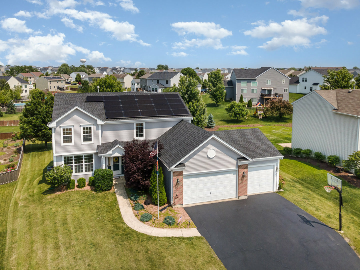 Property Photo: 335 Sutton Street IL 60560