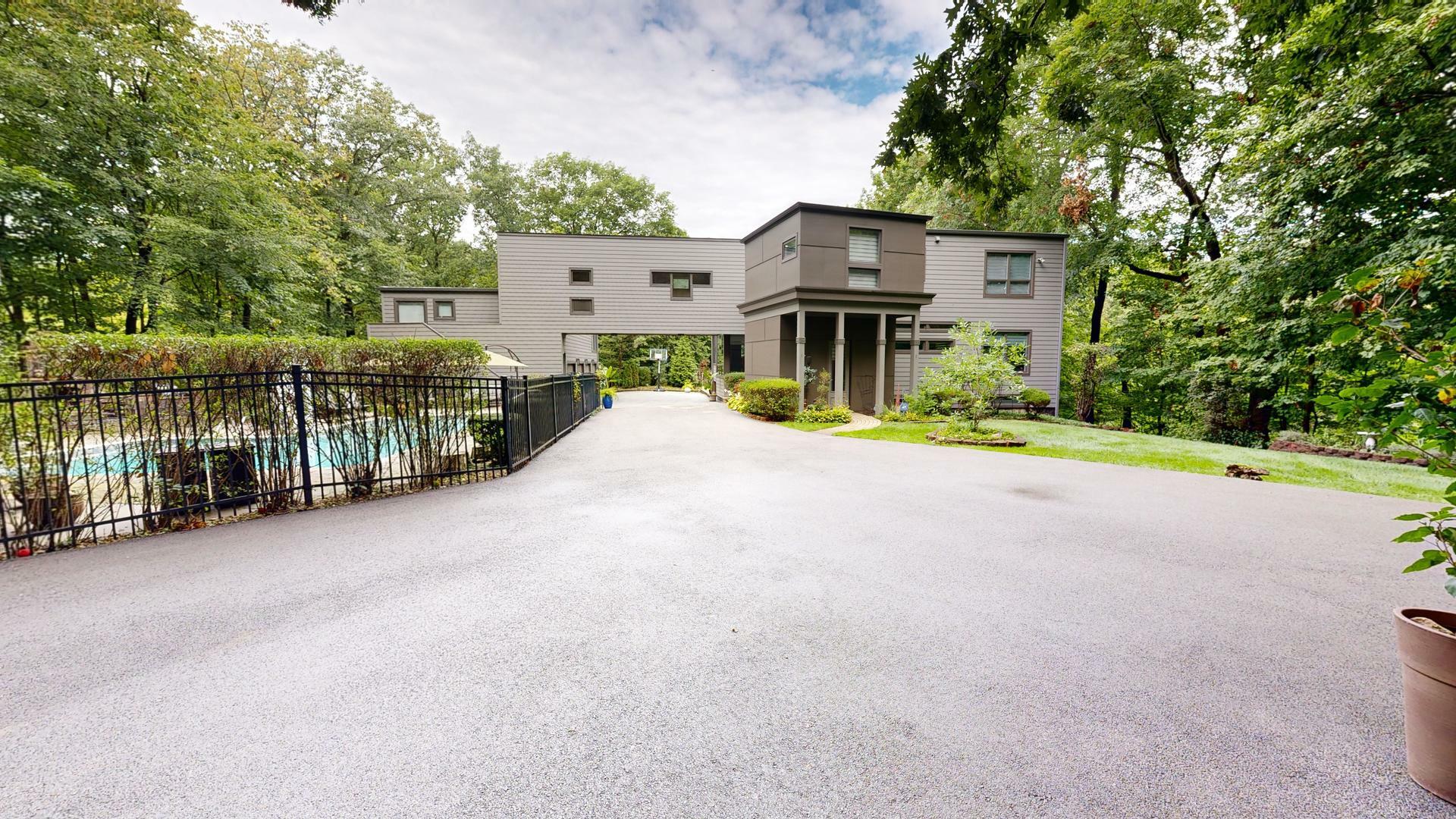 832 Ironwood Drive  Frankfort IL 60423 photo