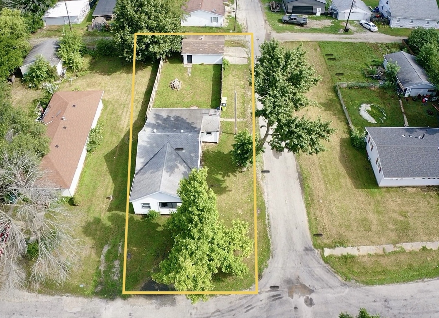 509 E Webster Street  Clinton IL 61727 photo