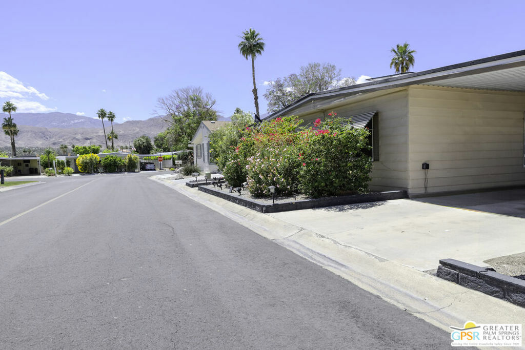 Property Photo: 2 Via Valverde CA 92234