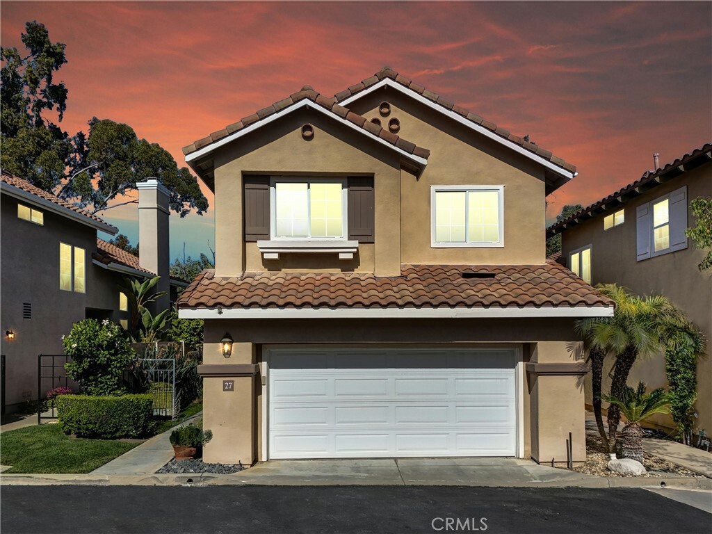 Property Photo: 27 Via Floria CA 92688