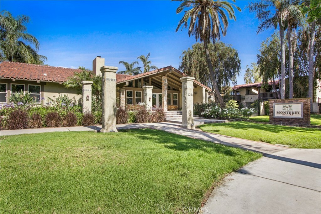 Property Photo:  1345 Cabrillo Park Drive J08  CA 92701 