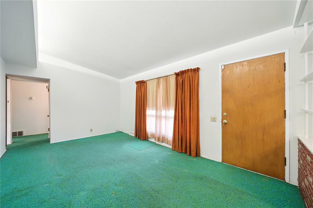 Property Photo: 9724 Venice Drive MO 63136