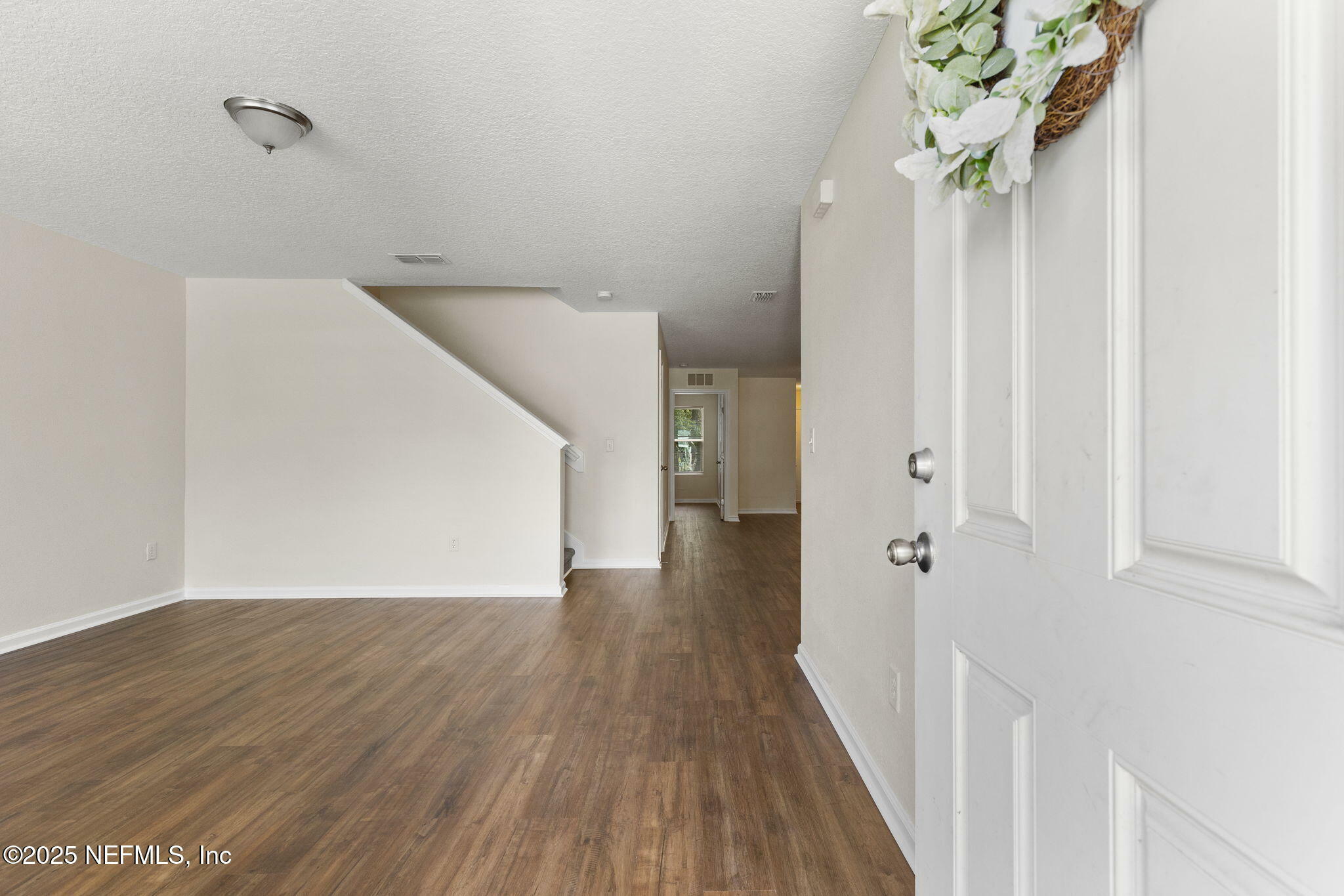 Property Photo: 1343 Pangola Drive FL 32205