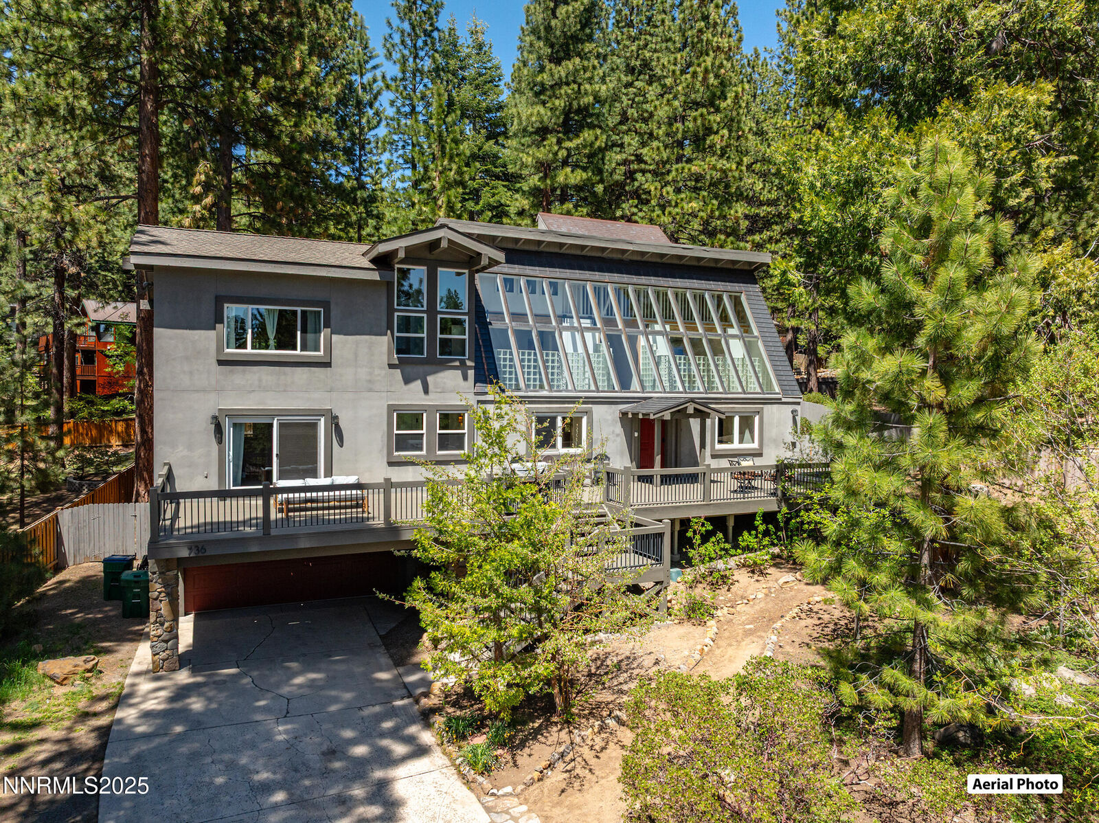 Property Photo: 736 Kelly Drive NV 89451