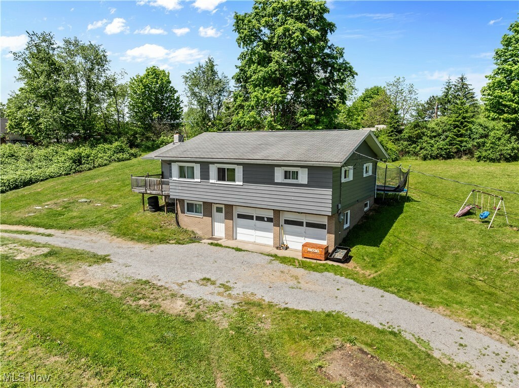Property Photo: 5067 Homeworth Road OH 44634