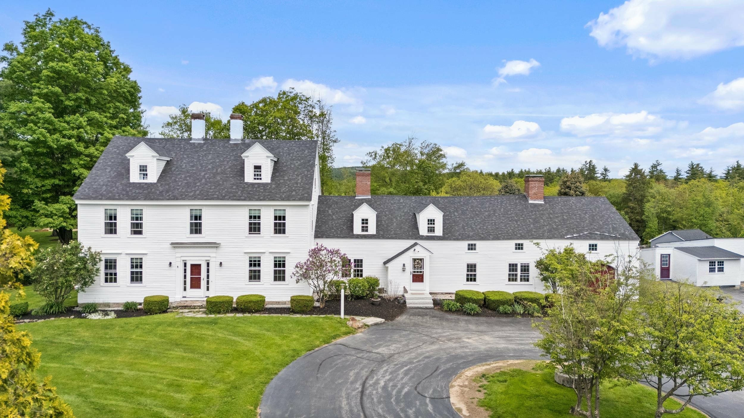Property Photo: 1 Cross Road NH 03043