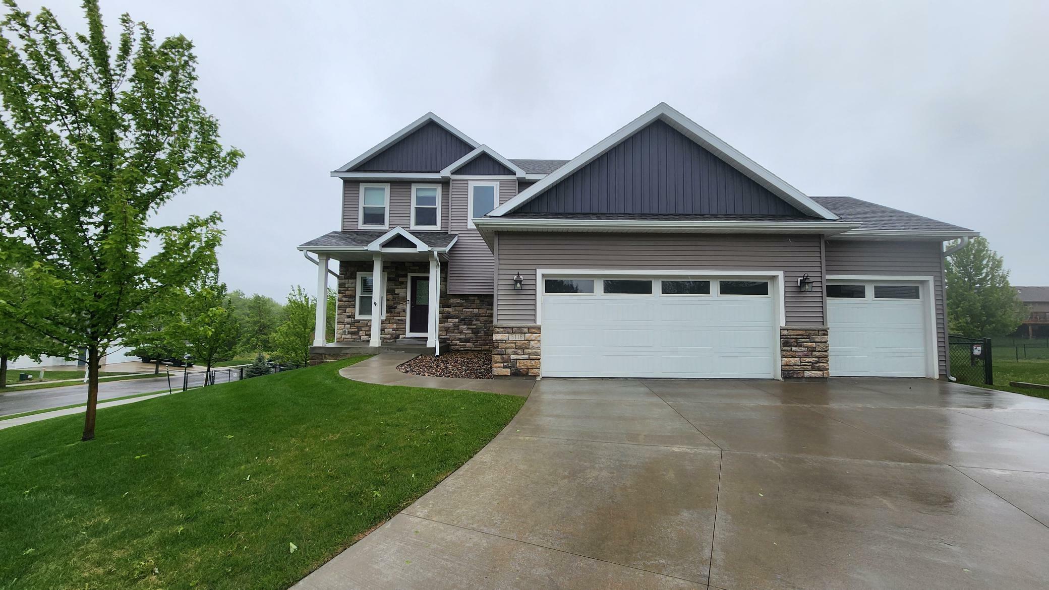 5116 Manor Brook Drive NW  Rochester MN 55901 photo
