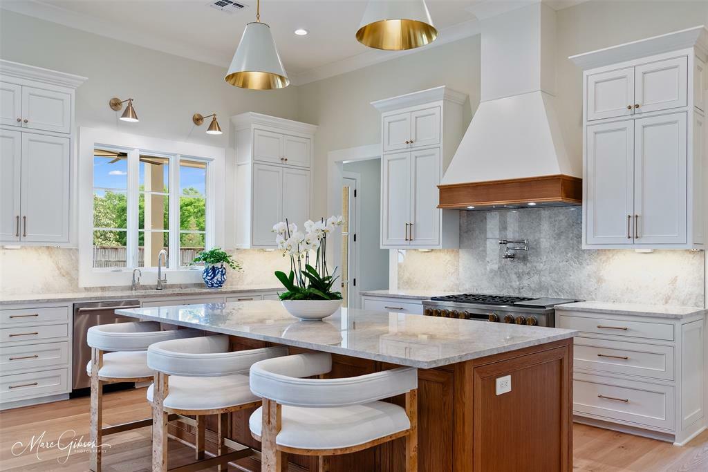 Property Photo: 11029 Carmen'S Court LA 71106