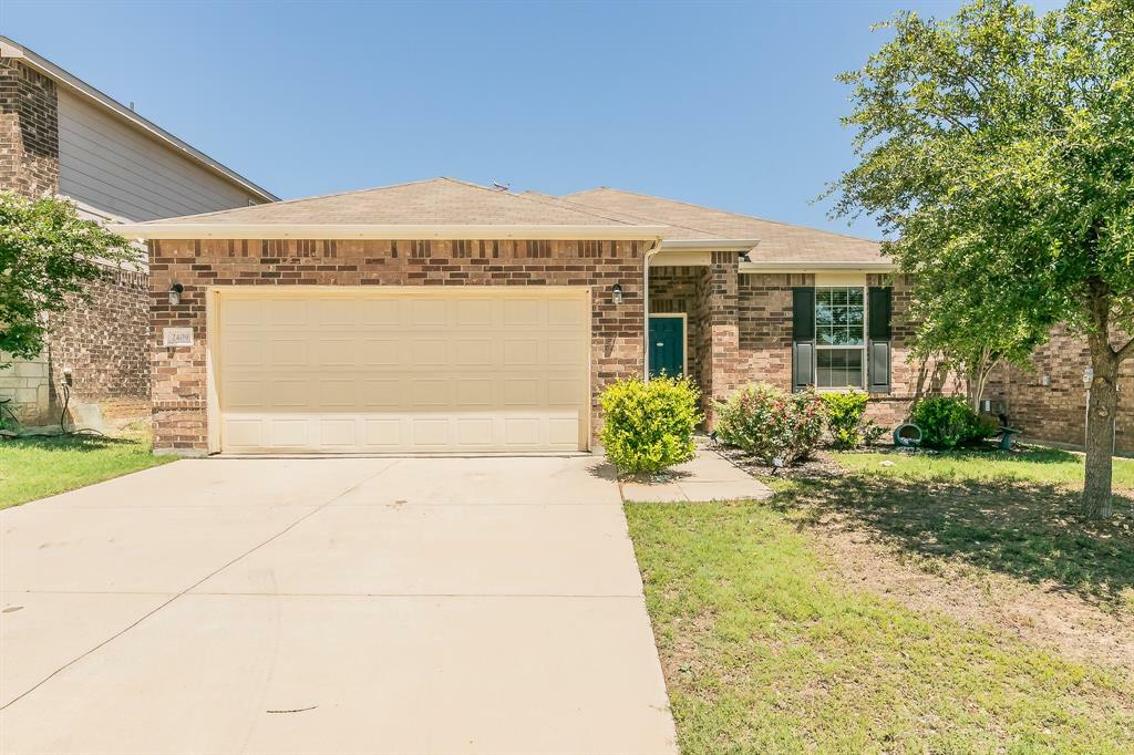Property Photo:  2409 Buelingo Lane  TX 76131 