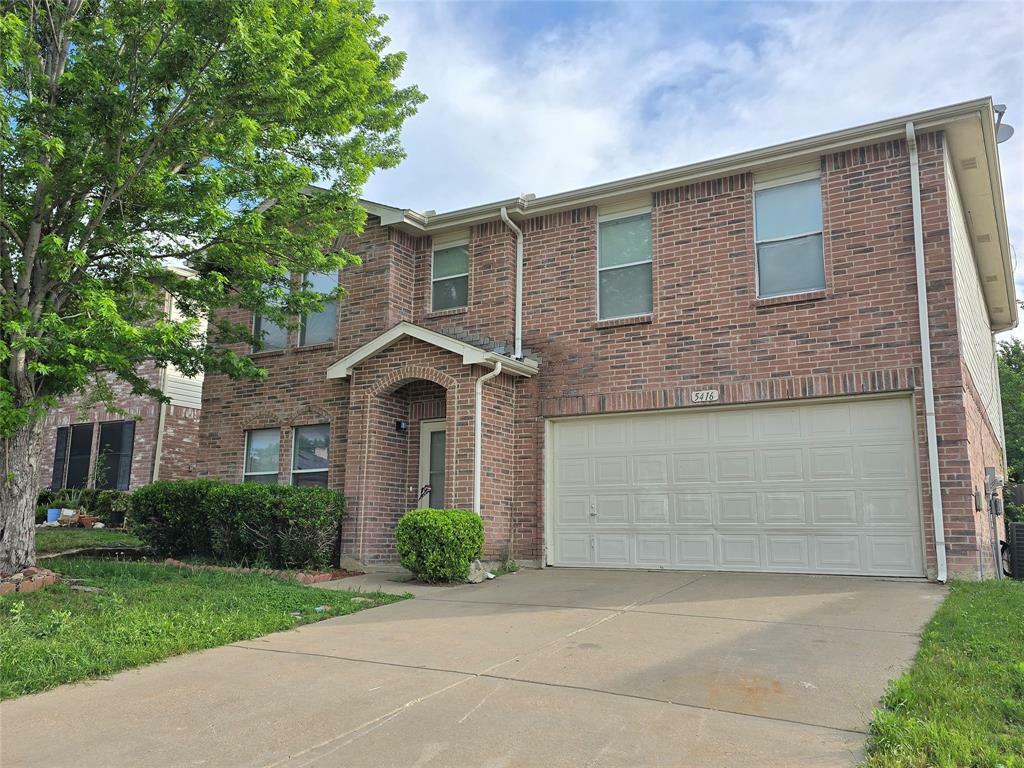 Property Photo: 5416 Lansdowne Avenue TX 76135