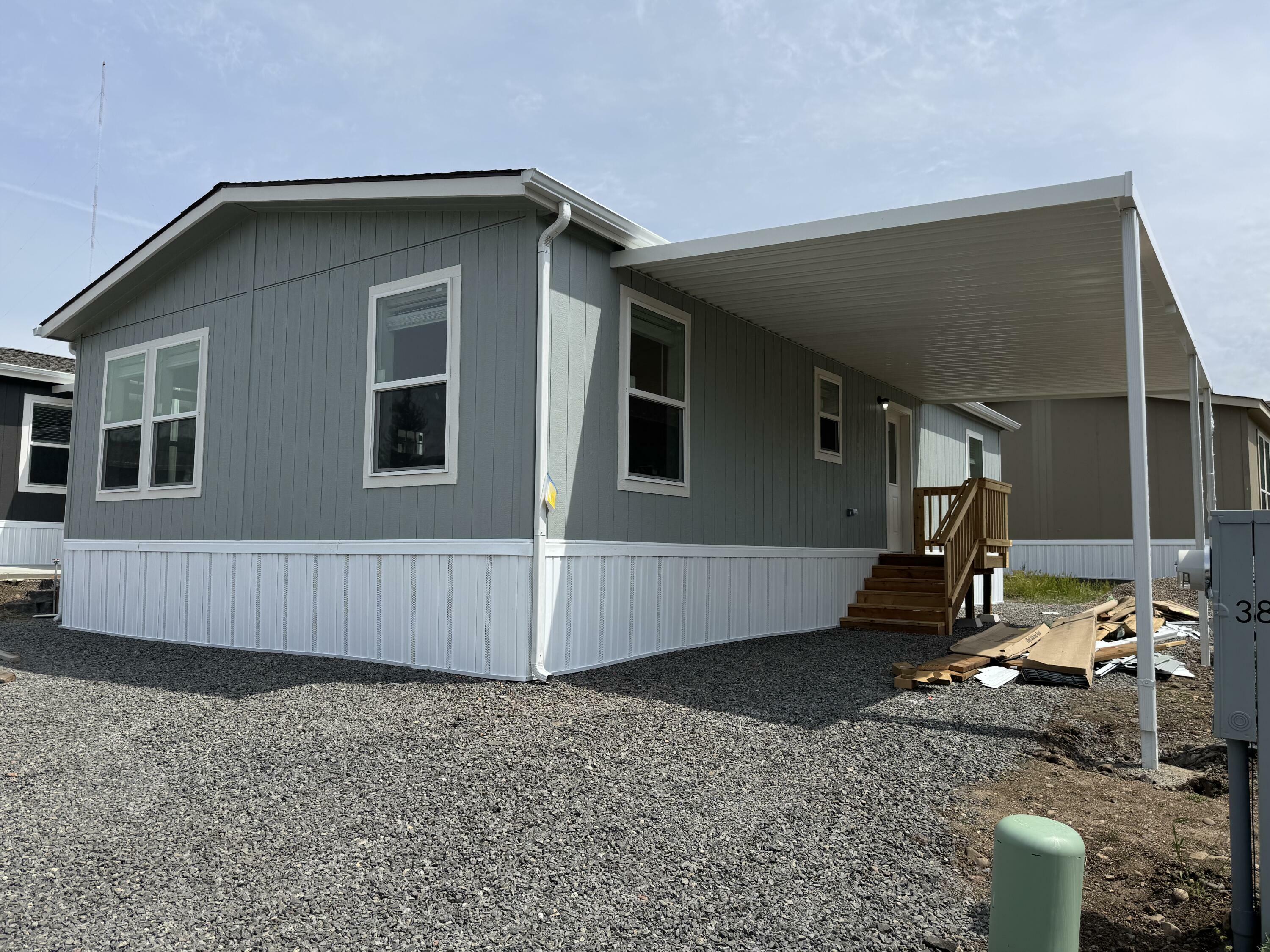 Property Photo: 1 Corral Lane #38 OR 97520