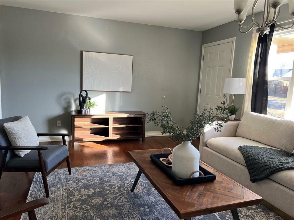 Property Photo: 2109 Brighton Avenue OK 73120