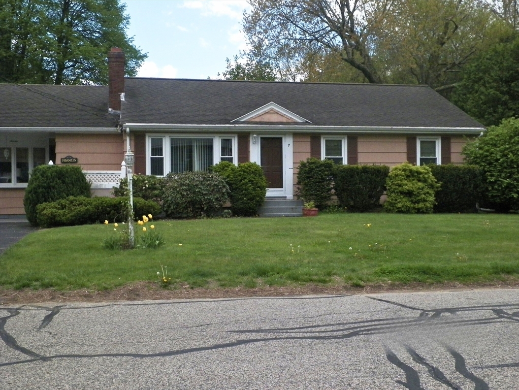 Property Photo: 7 Maple Ln MA 01527