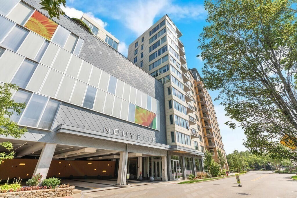 Property Photo:  10 Nouvelle Way S703  MA 01760 