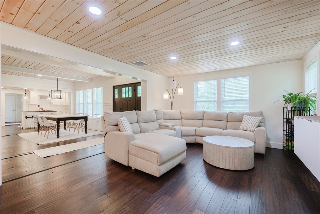 Property Photo:  39 Chestnut Street  MA 01748 
