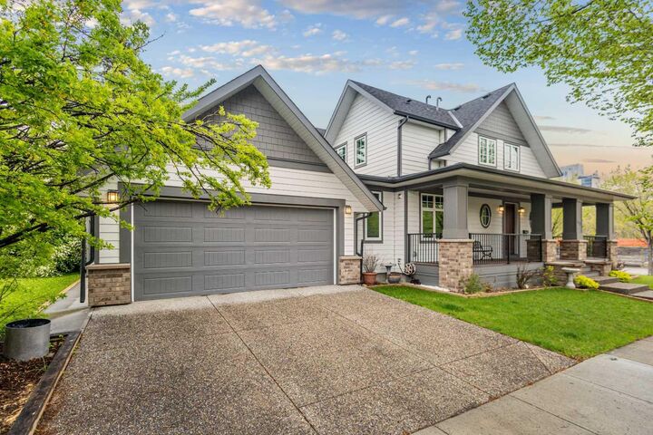 512 Memorial Drive NW  Calgary AB T2N 3C4 photo