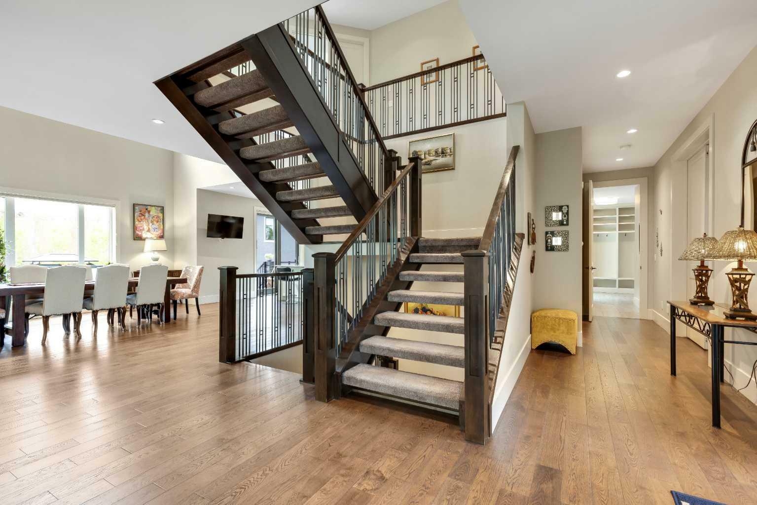 Photo de la propriété:  67 Mystic Ridge Way SW  AB T3H 1S7 