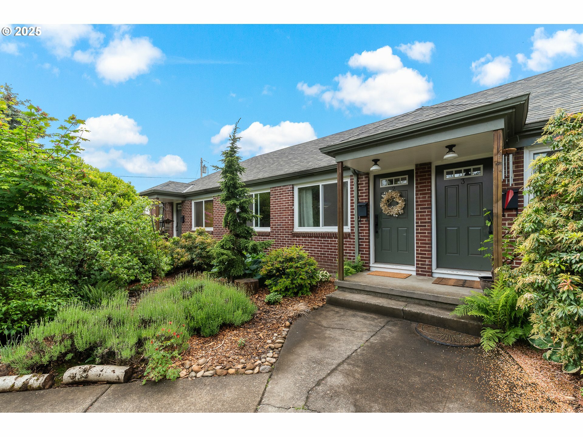 5405 NE 10th Ave  Portland OR 97211 photo