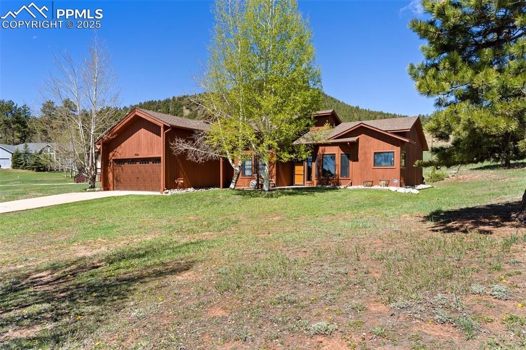 Property Photo:  802 Red Eagle Court  CO 80863 
