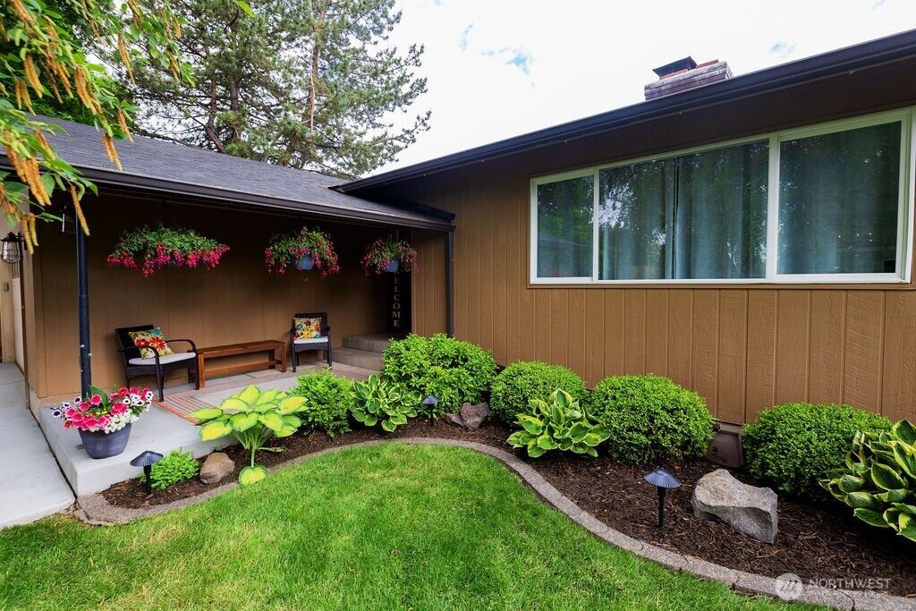 Property Photo: 19 McKay Place WA 99362