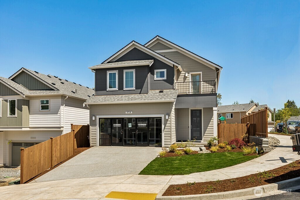 Property Photo: 6716 122nd Place SE WA 98296