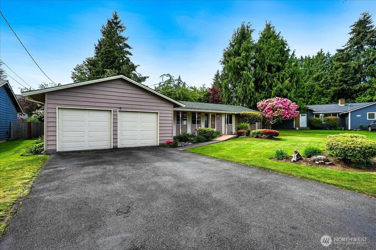 Property Photo:  21918  83rd Avenue W  WA 98026 