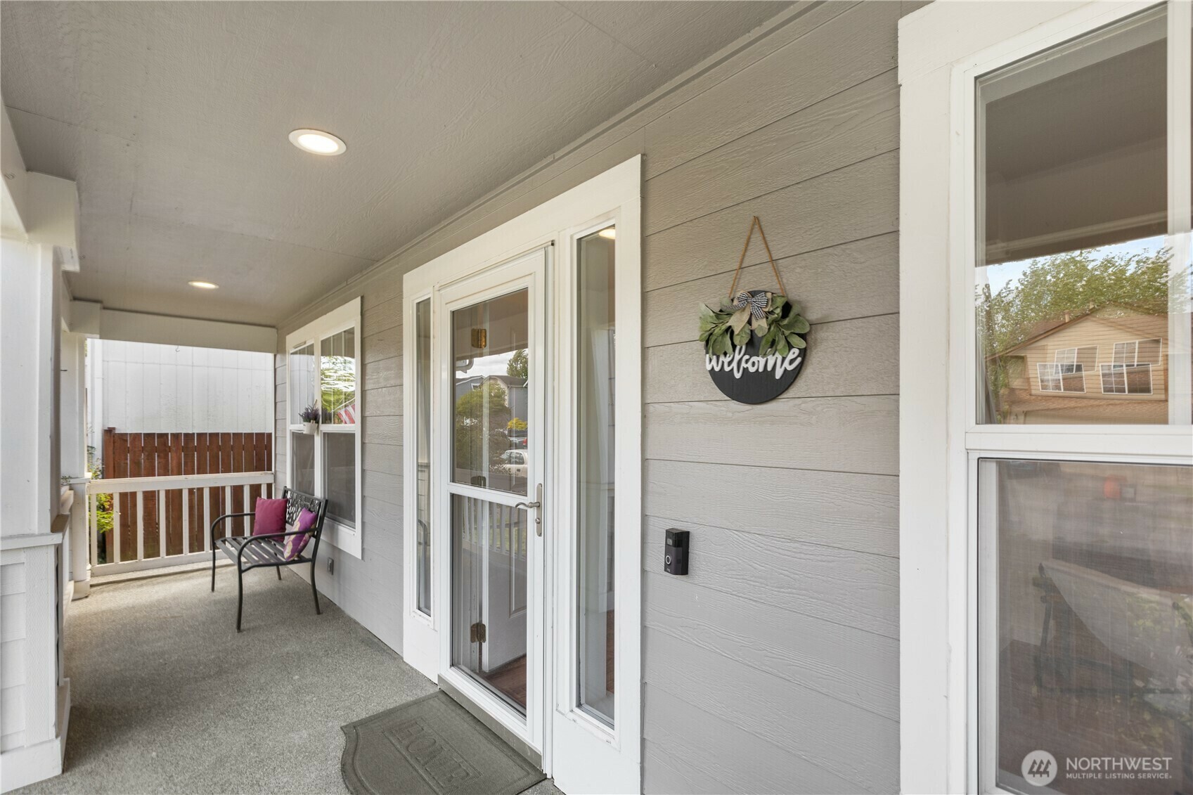Property Photo: 15928 Lakeview Avenue SE WA 98272